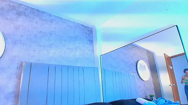 karla-ruiz online show from 10, 11, 2025