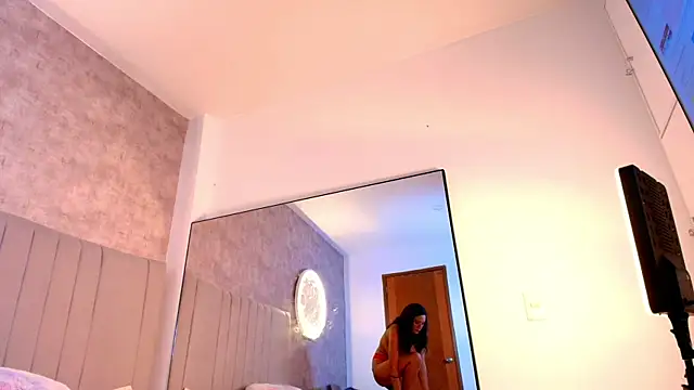 karla-ruiz online show from 4, 10, 2025