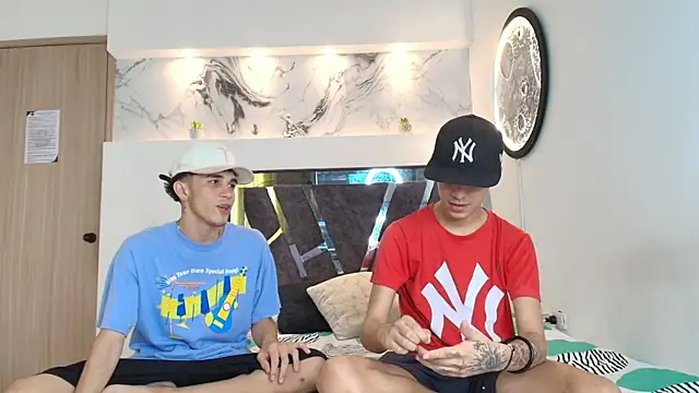 THREE GUYS HOT online show from 15, 9, 2025