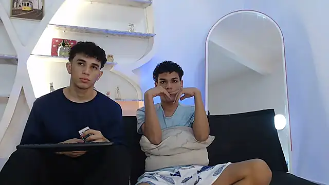 THREE GUYS HOT online show from 25, 9, 2025