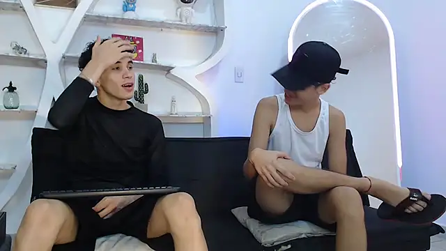 THREE GUYS HOT online show from 28, 10, 2025