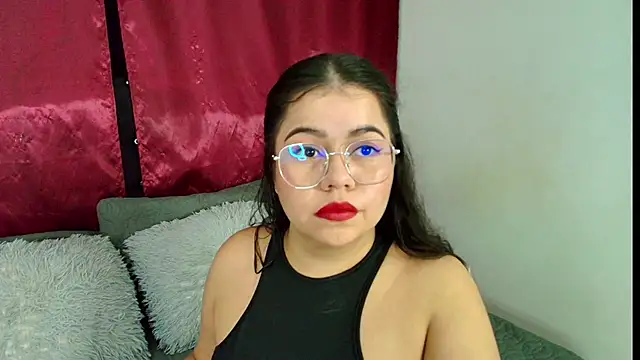 LilyRousee online show from 4, 10, 2025