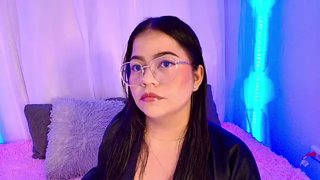 LilyRousee online show from 6, 2, 2026