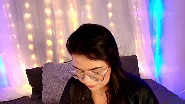 LilyRousee online show from 27, 3, 2026