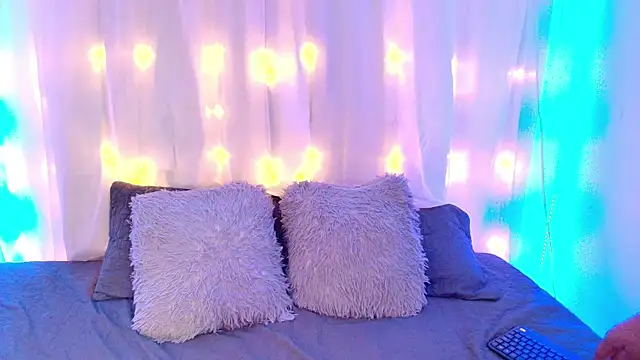 LilyRousee online show from 14, 11, 2025