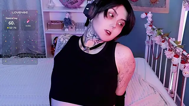 GothXRaven online show from 6, 1, 2026