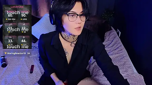 GothXRaven online show from 3, 10, 2025