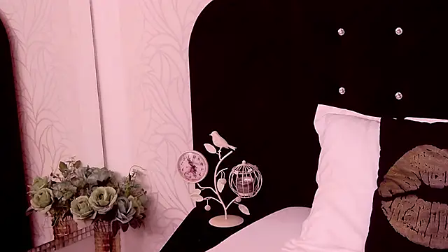 LorenaKartel online show from 17, 11, 2025