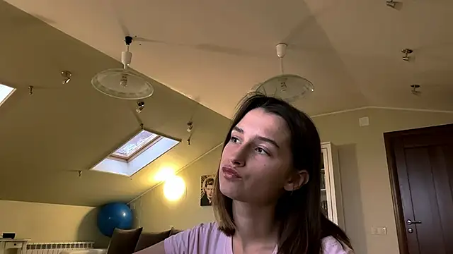 DarlineBrustera online show from 18, 9, 2025