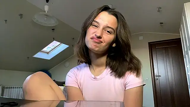 DarlineBrustera online show from 24, 9, 2025