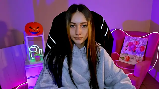 olivianorton online show from 23, 10, 2025