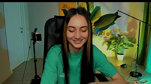 olivianorton online show from 22, 9, 2025