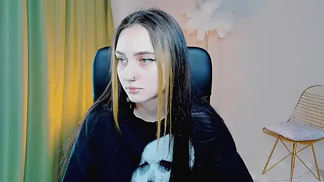 olivianorton online show from 17, 9, 2025