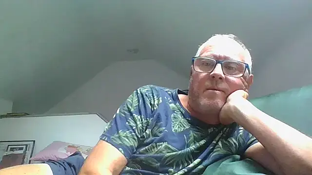 Snapshot of naughtygrandad1 chatting on 27, 6, 2026 naughtygrandad1 online show from 27, 6, 2026