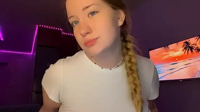 PandaFluff online show from 12, 4, 2026