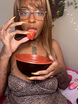 MistiSavannah online show from 23, 11, 2025