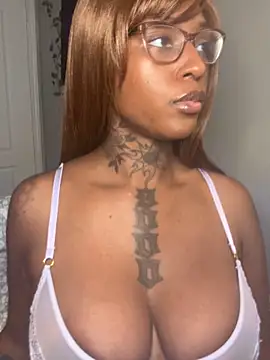 MistiSavannah online show from 5, 11, 2025