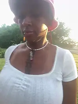 MistiSavannah online show from 24, 5, 2026