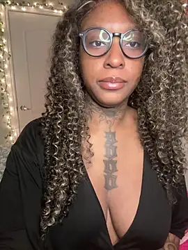 MistiSavannah online show from 4, 4, 2026