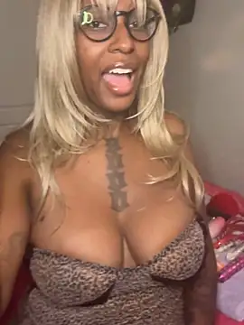 MistiSavannah online show from 25, 10, 2025