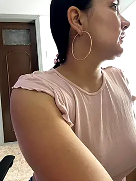 Rouse69  online show from 4, 10, 2025