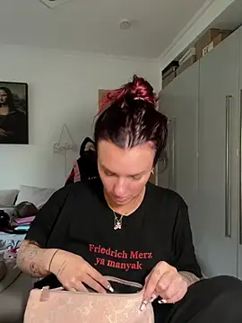 OliviaaFischer online show from 5, 4, 2026