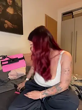 OliviaaFischer online show from 12, 5, 2026