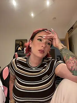 OliviaaFischer online show from 17, 6, 2026