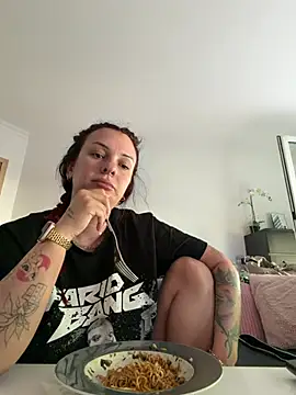 OliviaaFischer online show from 13, 7, 2026