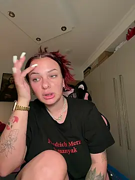 OliviaaFischer online show from 8, 7, 2026