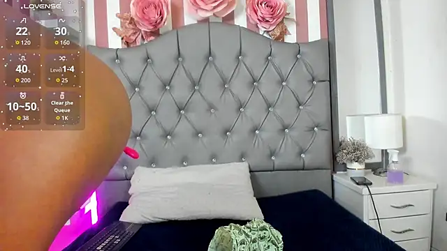 Lucia-Horny24 online show from 23, 9, 2025