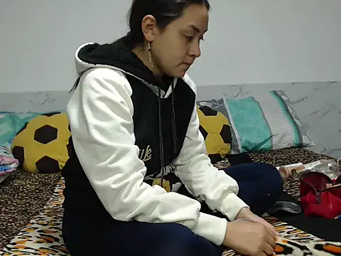 Noa Arez online show from 20, 12, 2025