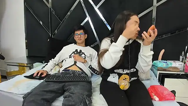 Noa Arez online show from 3, 2, 2026