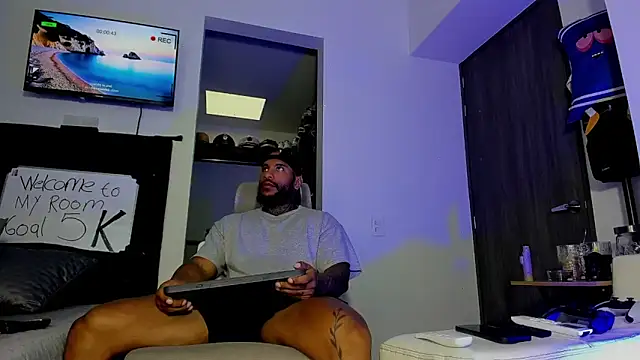 Andrew Johnnson online show from 20, 12, 2025