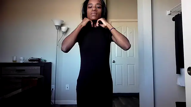 Marlowlovee online show from 8, 10, 2025