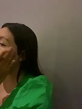 Snapshot of RenataLeclair chatting on 12, 6, 2026 RenataLeclair online show from 12, 6, 2026