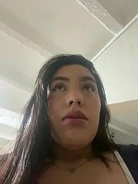 Snapshot of RenataLeclair chatting on 25, 6, 2026 RenataLeclair online show from 25, 6, 2026
