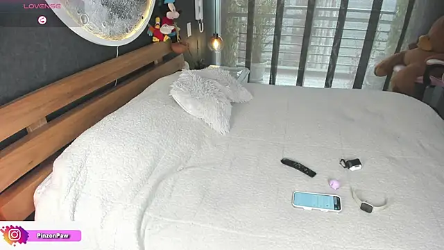 Snapshot of Sarajames chatting on 24, 6, 2026 Sarajames online show from 24, 6, 2026