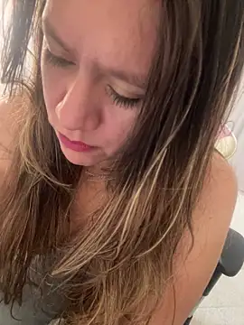 emma hot2006 online show from 30, 11, 2025