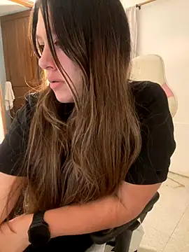 emma hot2006 online show from 27, 11, 2025