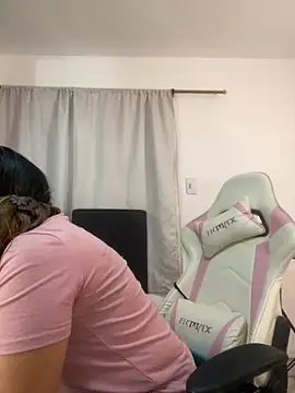 emma hot2006 online show from 20, 9, 2025