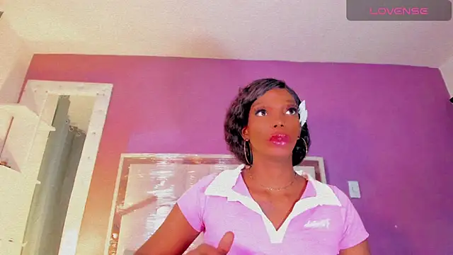 Snapshot of Sara_hot12112 chatting on 20, 6, 2026 Sara hot12112 online show from 20, 6, 2026