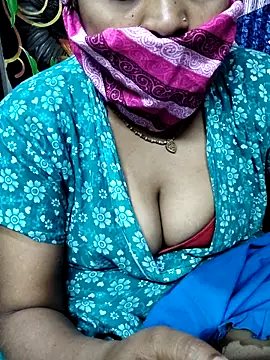 Snapshot of Love_Cream chatting on 17, 2, 2026 Love Cream online show from 17, 2, 2026