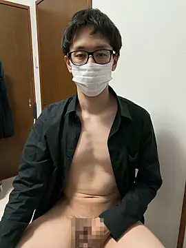 Snapshot of gHayato chatting on 28, 4, 2026 gHayato online show from 28, 4, 2026