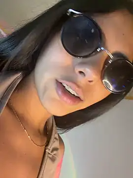 LilybethGray online show from 5, 5, 2026