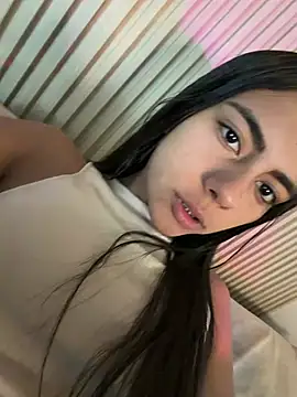 Snapshot of LilybethGray chatting on 28, 6, 2026 LilybethGray online show from 28, 6, 2026