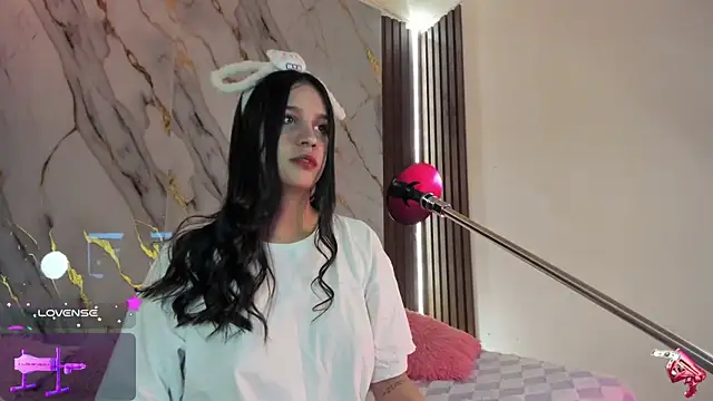 Emmiicute online show from 25, 9, 2025