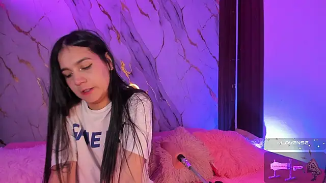 Emmiicute online show from 20, 12, 2025