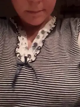 Cassandrina1 online show from 17, 11, 2025