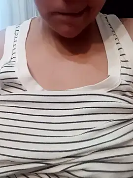 Cassandrina1 online show from 7, 10, 2025